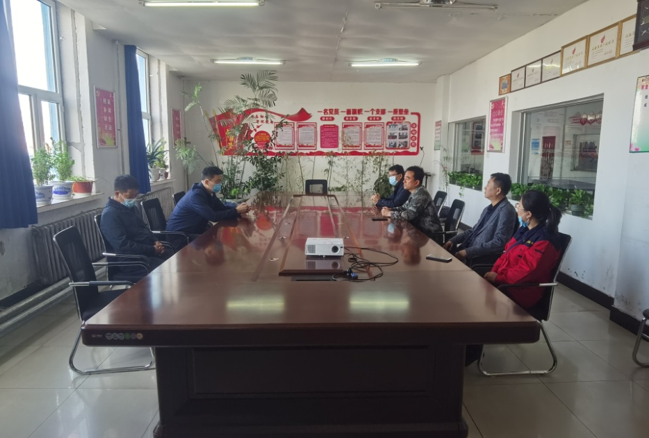 万搏在线(中国)副市长带领经开区领导莅临万搏在线制药